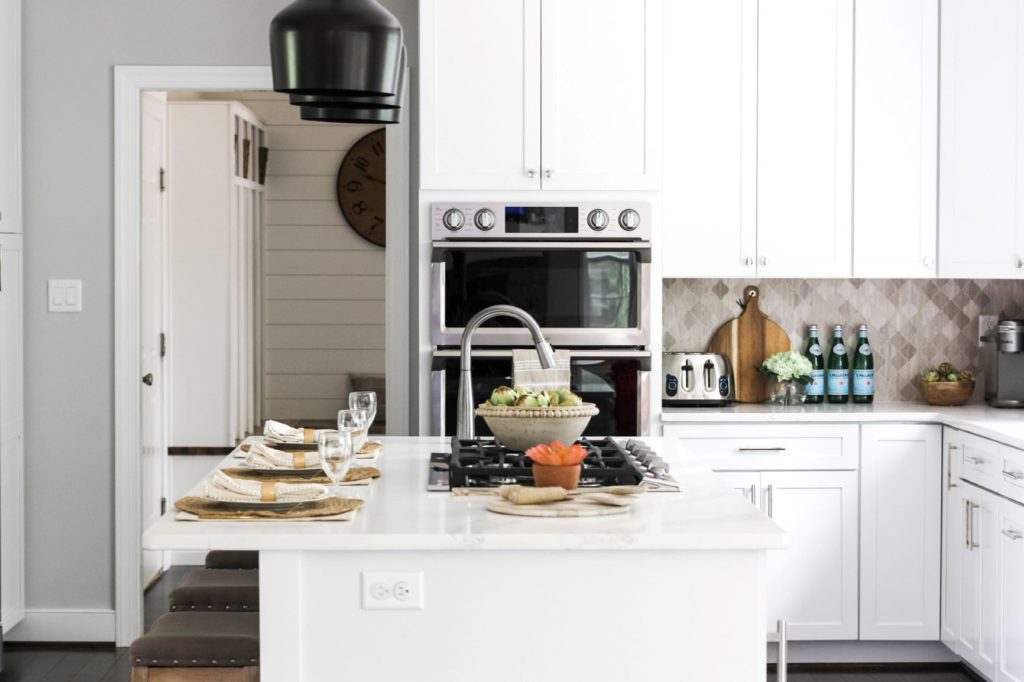 how to add warmth to a white kitchen
