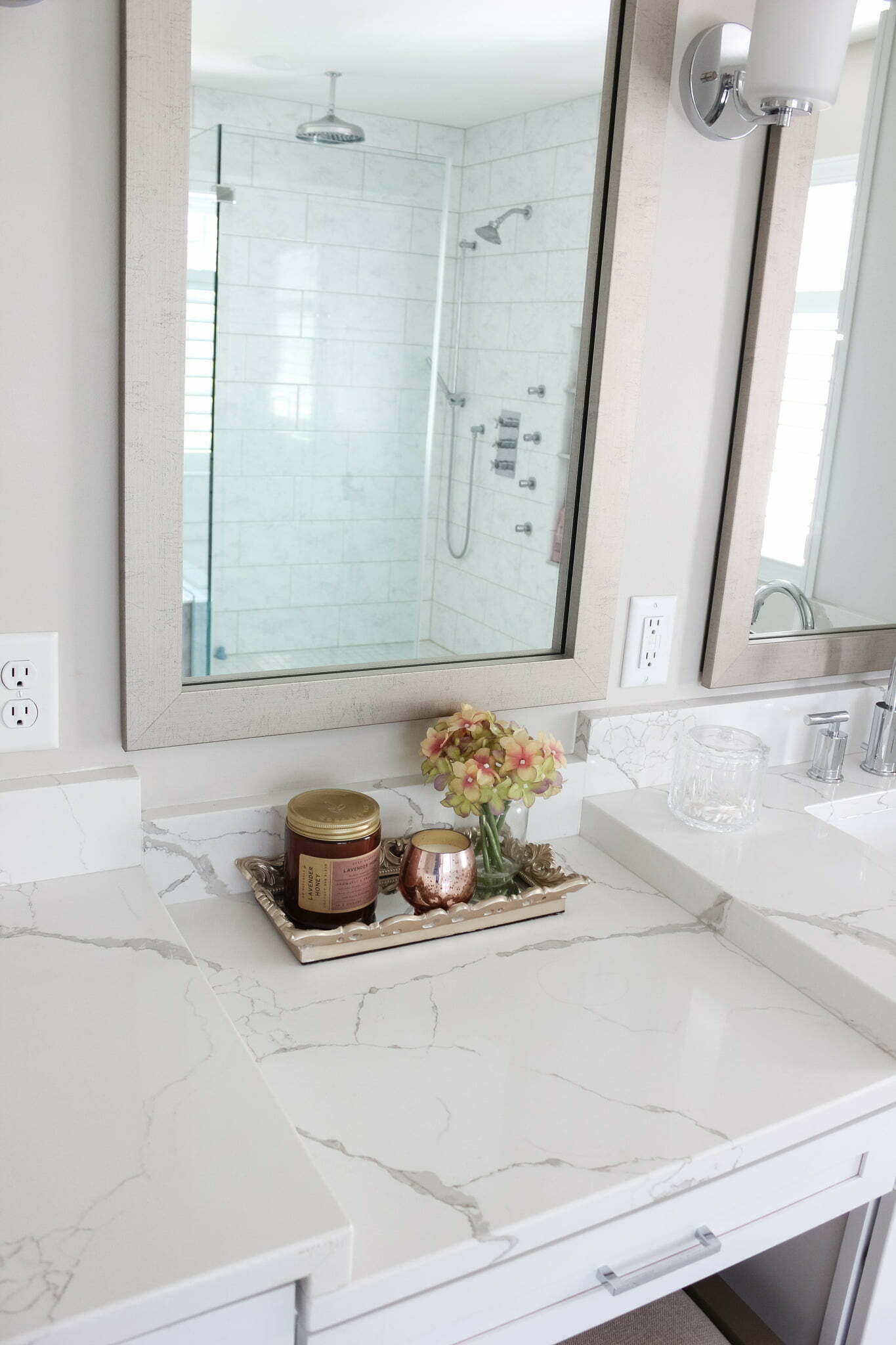 Double vanity with online seating area